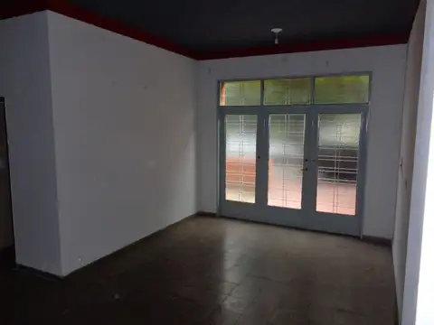 VENTA GALPON CON  2 DEPARTAMENTOS - SAN CARLOS-CBA