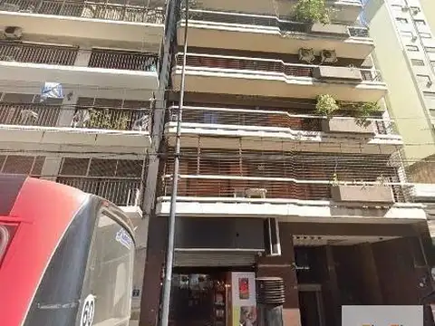 Departamento en venta - 3 Dormitorios 2 Baños - 85mts2 - Flores