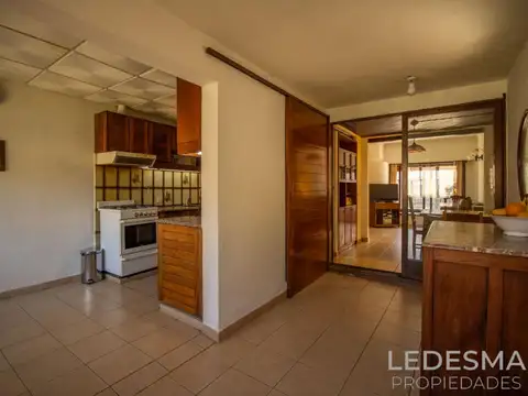 CASA 4 AMBIENTES CON GARAGE