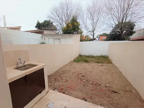 Depto Tipo Casa en Venta con 1 cocheras