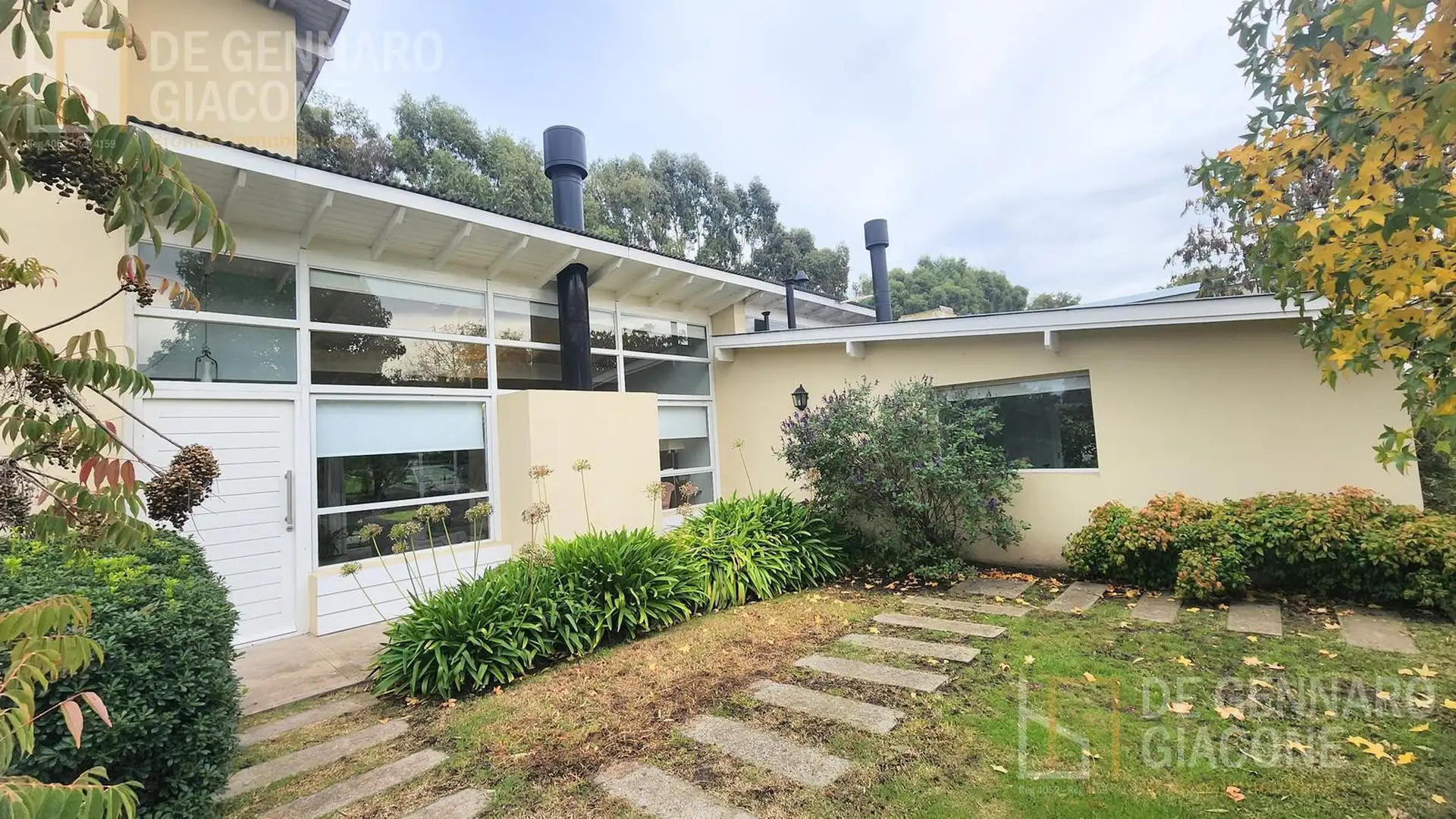 Casa 4 dorm en Barrio Privado Rumencó, 193 m² + quincho con parrilla y parque
