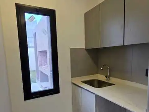 Depto Tipo Casa en Venta con 2 cocheras