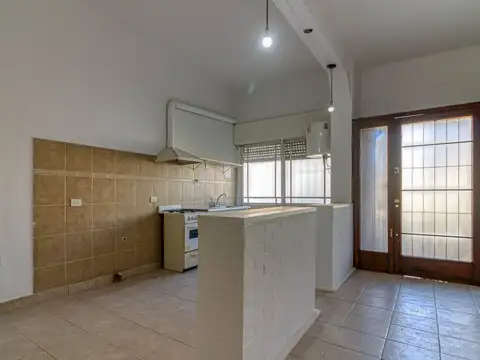 Depto Tipo Casa 2 ambientes con 1 baño