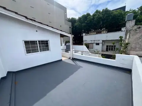 Depto Tipo Casa en Alquiler de 3 ambientes