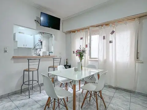 VENTA Departamento 2 ambientes interno zona Aldrey
