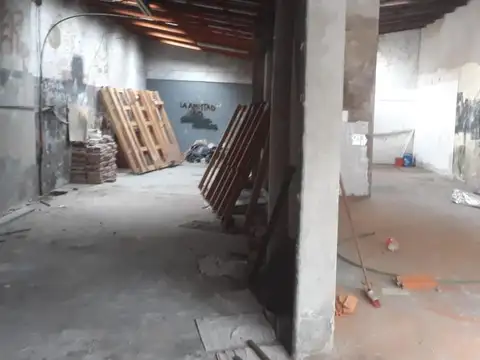 Galpón en alquiler - 200Mts2 - Floresta