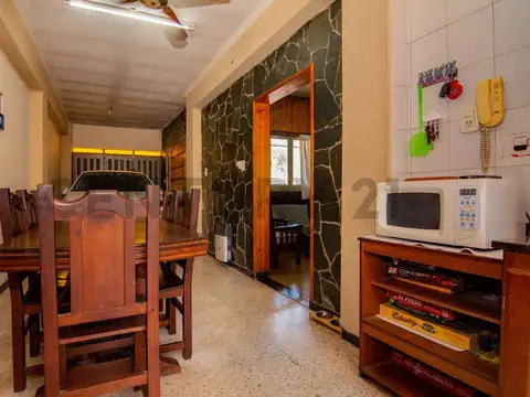 Casa 5 ambientes con 1 baño