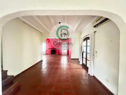 Casa 5 ambientes con 3 baños
