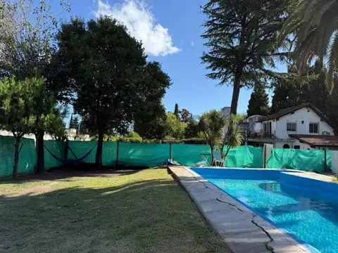 Casa 2 ambientes con 1 baño