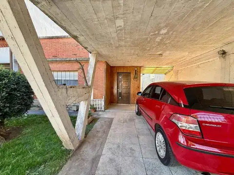 Casa en Venta en Bernal Oeste, USD 68.000