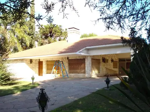 CASA EN VENTA FUNES ZONA GARITA 12