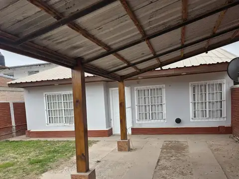 CASA EN ALQUILER RINCON DE LOS SAUCES
