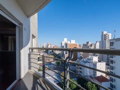 Departamento 6 ambientes con 3 baños