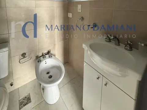 Av. Enrique Shaw 100, Piso 2