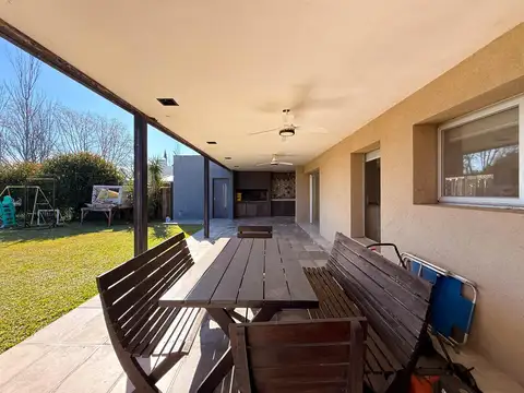 Casa en Venta de 4 dormitorios