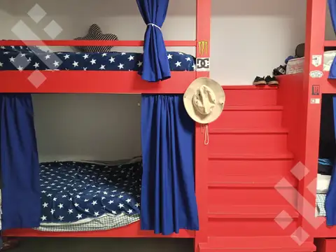 Casa en Alquiler de 4 dormitorios