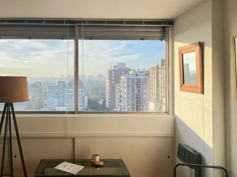 Departamento en Venta de 2 Ambientes, Con Vista al Río - San Isidro