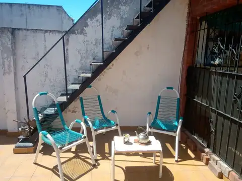 Depto Tipo Casa 3 ambientes con 1 baño