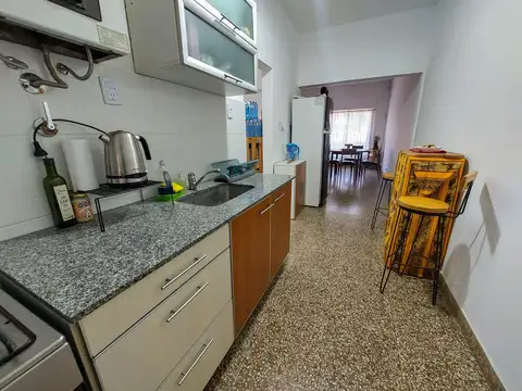 Casa 5 ambientes con 2 baños