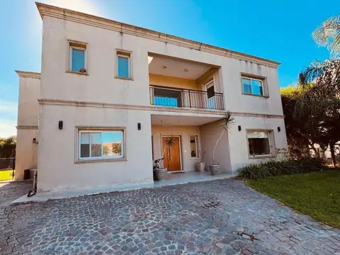Casa en Venta de 4 dormitorios