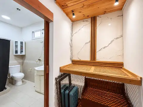 VENTA / PERMUTA - Casa de pasillo de 3 dormitorios. Barrio La Sexta, Rosario.