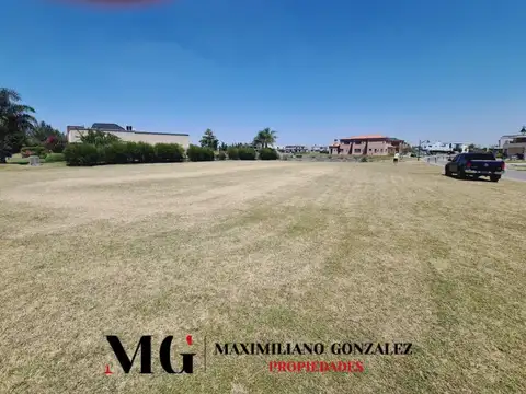 Terreno en Venta 25  mts Fondo