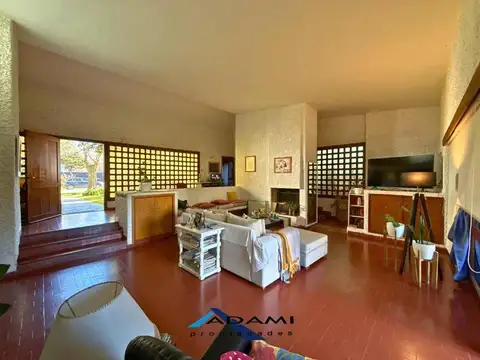 Casa en Venta al Oeste