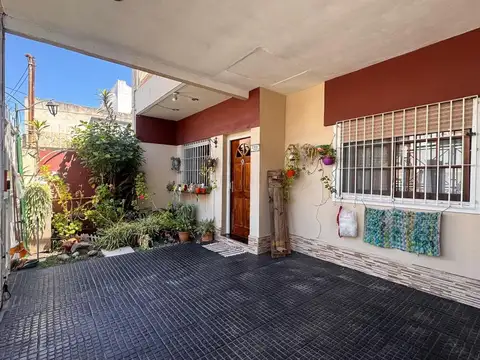 Depto Tipo Casa en Venta 23 años