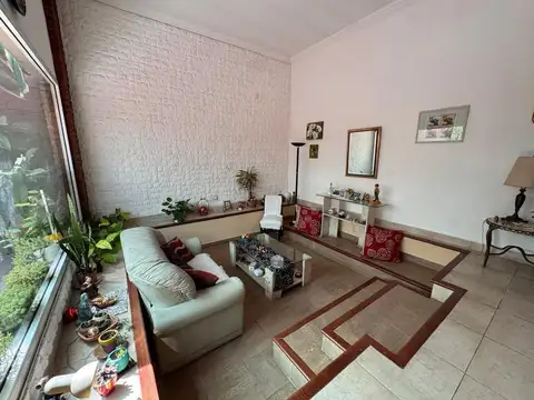 VENTA PH 5 AMB C/COCHERA QUINCHO PATIO S. LUGARES
