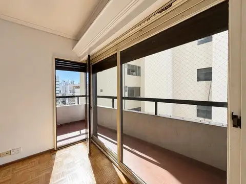 Departamento en Venta en Parque Chacabuco, USD 155.000