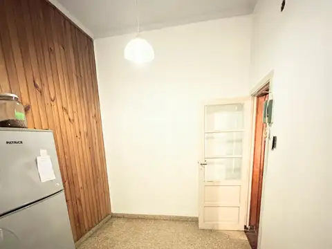 Depto Tipo Casa 6 ambientes con 1 baño