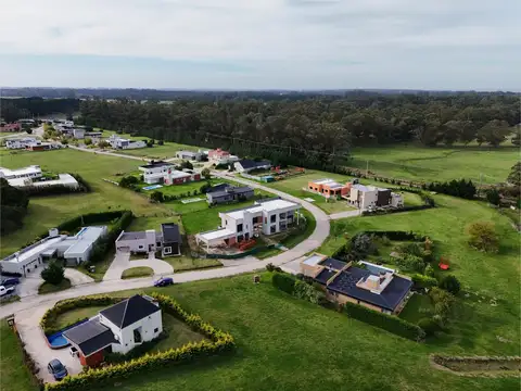 Casa estilo moderno en Haras del Mar