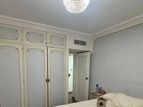 EXCELENTE CASA CON ORIENTACIÓN ESTE
