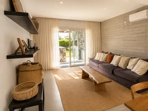 Casa  en Venta en Barrio Ayres Plaza, Pilar, G.B.A. Zona Norte