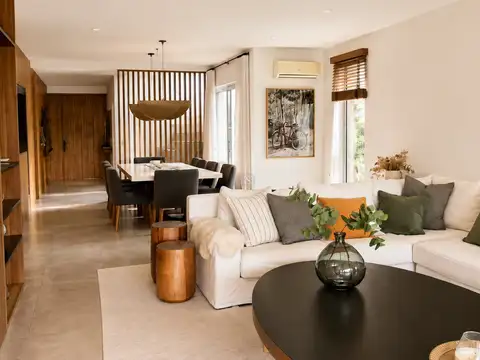Casa en Venta en Ayres Plaza, USD 595.000