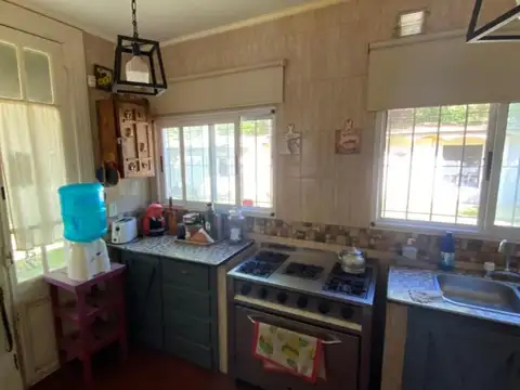 Casa 7 ambientes con 3 baños