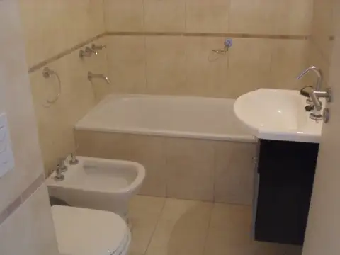 Departamento en Alquiler en Belgrano R, $ 650.000