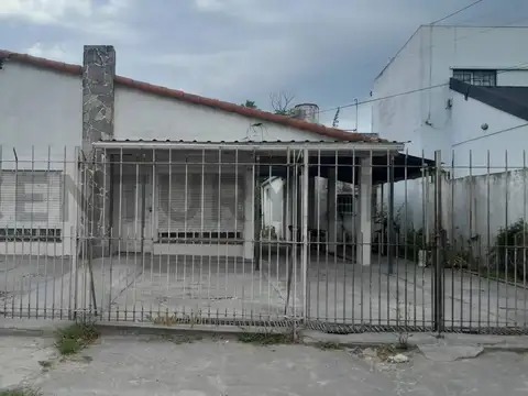 Casa a la venta de 2 dormitorios en La Plata