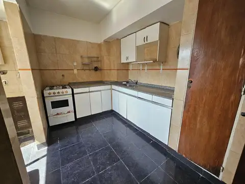 Departamento 5 ambientes con 2 baños