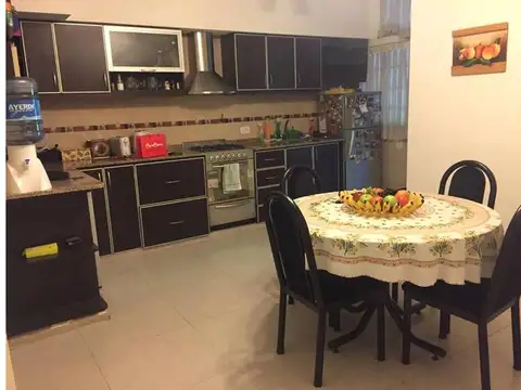 Casa en Venta en Castelar Sur, USD 500.000