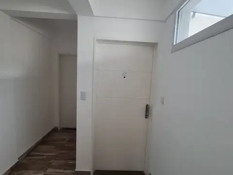 Departamento en Venta en Villa Luzuriaga, USD 69.000