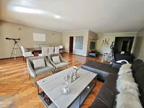 Departamento en Venta de 4 dormitorios
