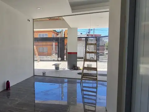 Departamento en Alquiler en Villa Raffo, $ 750.000