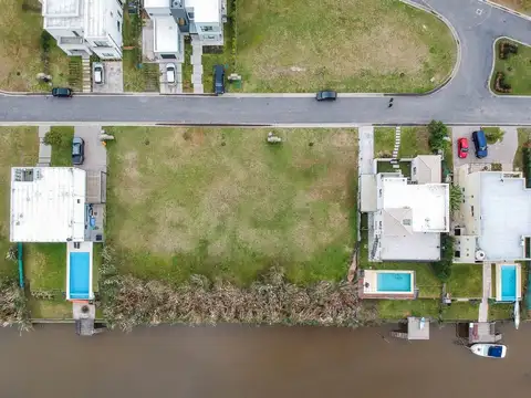 VENTA LOTE AL RIO  BARRIO EL CANAL - VILLANUEVA