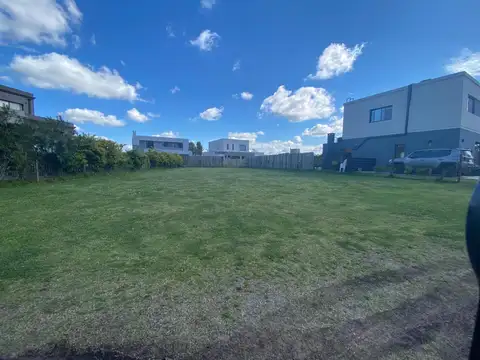 Terreno en Venta en Pilar del Este - Santa Emilia, USD 30.990