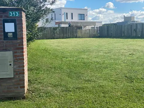 Venta Lote Exclusivo en Santa Emilia – Pilar del Este