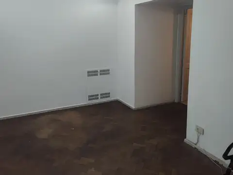 Presidente Roca 700, Piso 3