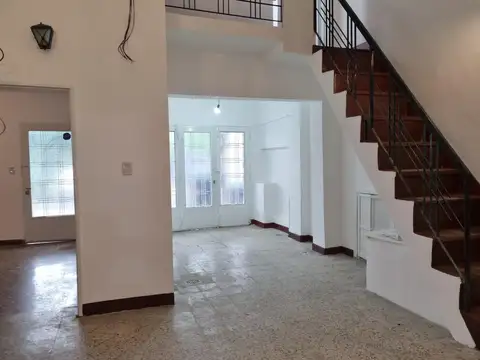 Depto Tipo Casa en Venta con 1 cocheras