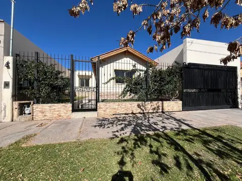 Casa en Venta en Luzuriaga, Maipú
