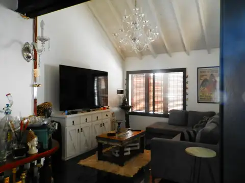 Juan José Paso 2500